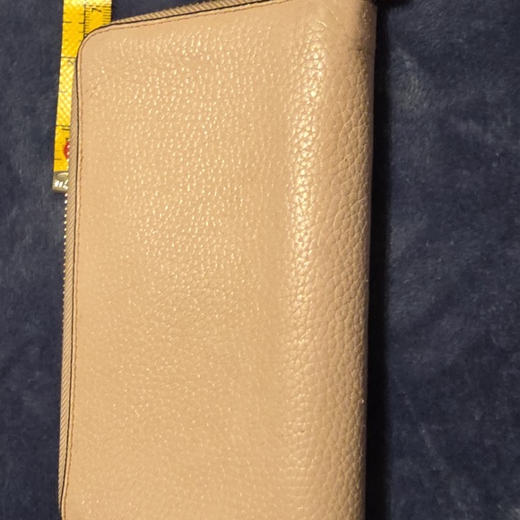 Cream Textured Wallet - Picture 9 of 10